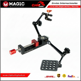 Herramienta portátil FLK12 instalada mediante abrazadera en una superficie para el diagnóstico seguro de ECUs.